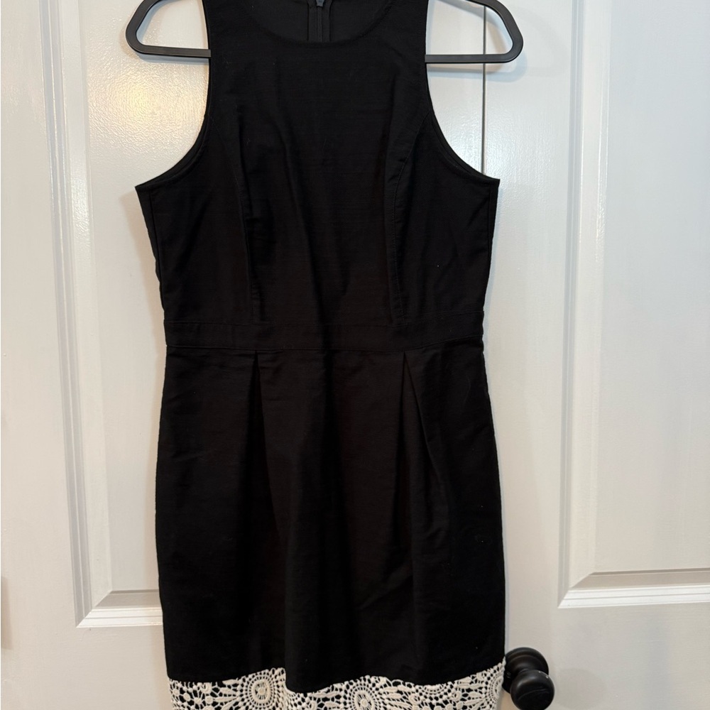 Ann Taylor Black Dress with Lace Detail - Picture 4 of 4